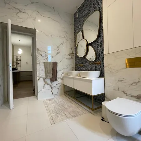 Opulence Luxury - Private Access To In *